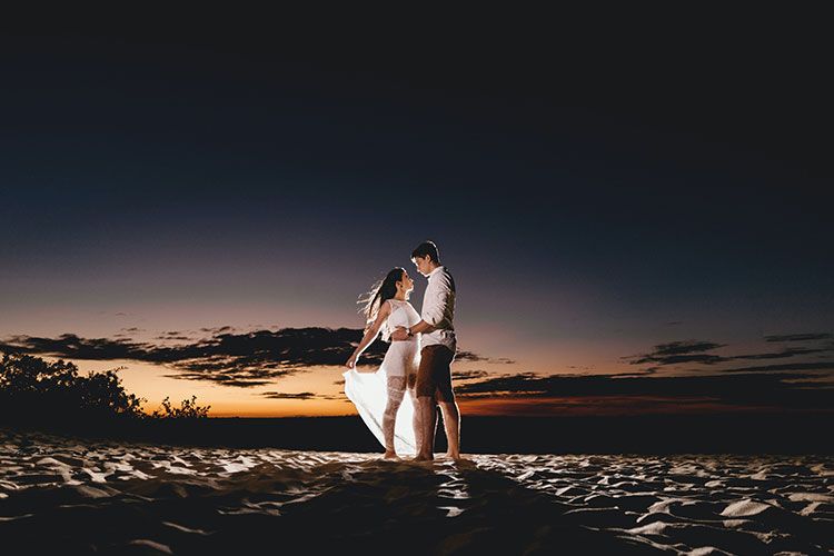 Foto di coppia sulla spiaggia